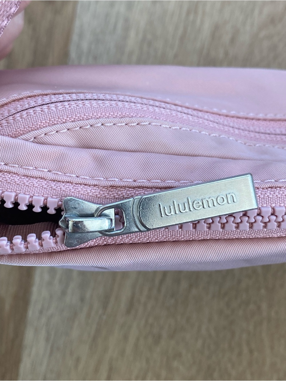lululemon Everywhere Belt Bag 1L Pink Pastel - Picture 12 of 13